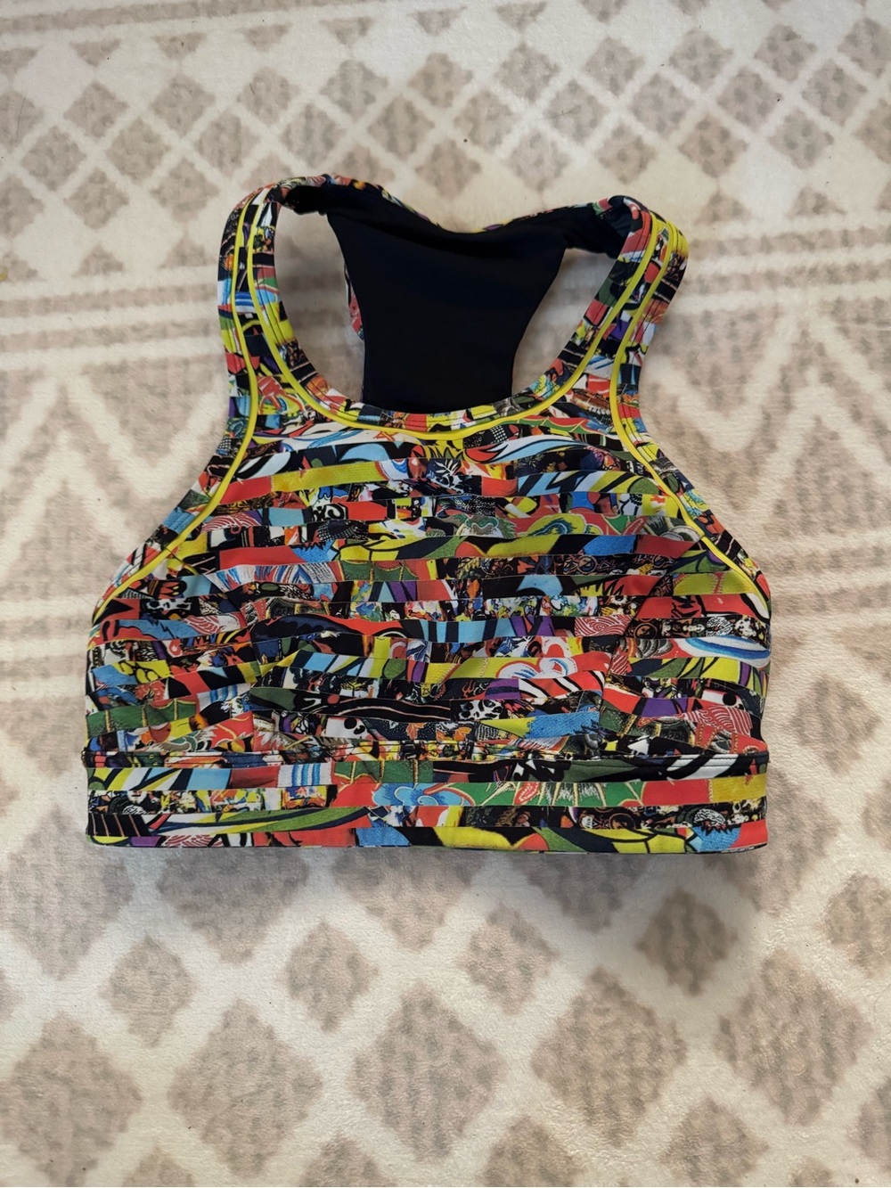 Lululemon Seawheeze 2018 Pace Perfect Bra SW Size 4 Rare Multicolor
